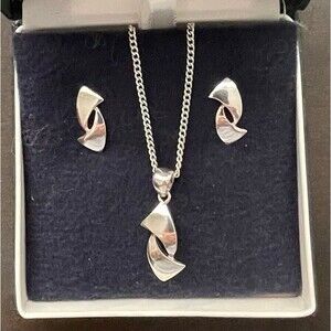 Sterling Silver 925 Pendant and earring set